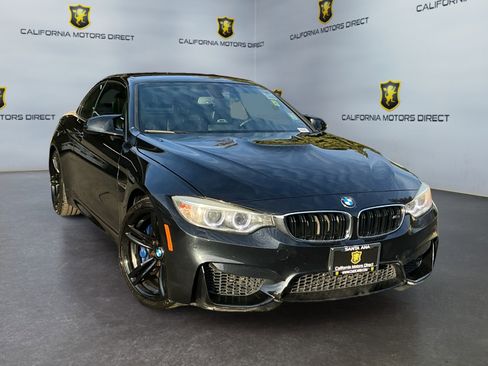 Used 2016 BMW M4 Convertible image 3