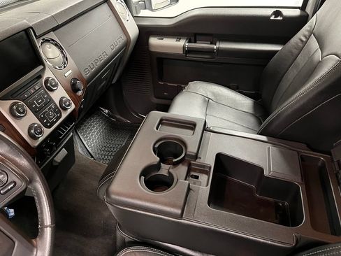 Used 2014 Ford F250 Lariat w/ Lariat Interior Package AWD/4WD image 39
