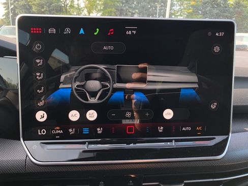 New 2025 Volkswagen GTI SE image 25