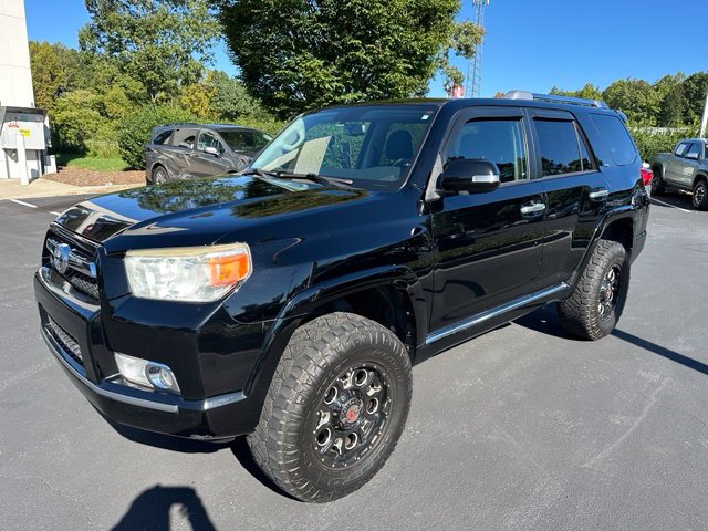 Used 2011 Toyota 4Runner SR5 AWD/4WD image 4