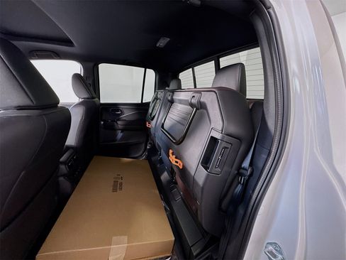 New 2025 Honda Ridgeline Black Edition image 12
