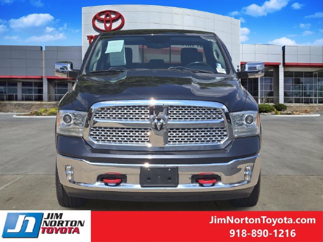 Used 2015 RAM 1500 Laramie w/ Convenience Group AWD/4WD image 2