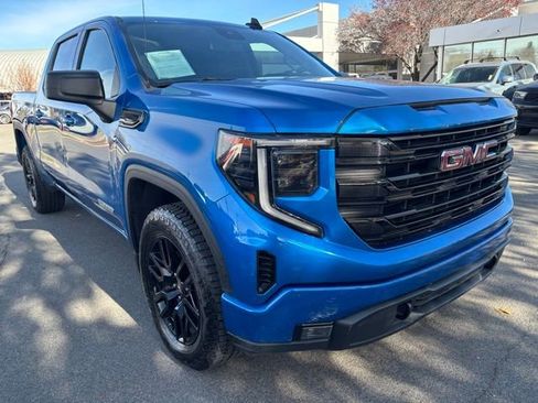 Used 2022 GMC Sierra 1500 Elevation image 2