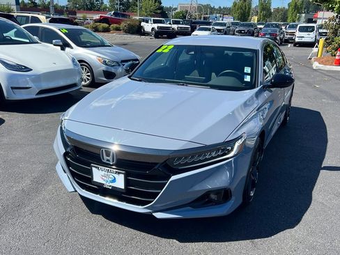 Used 2022 Honda Accord Sport image 4