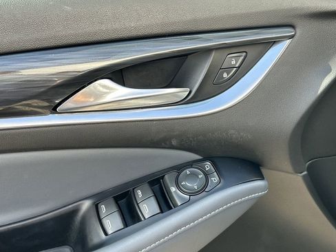 Certified 2023 Buick Enclave Essence image 20