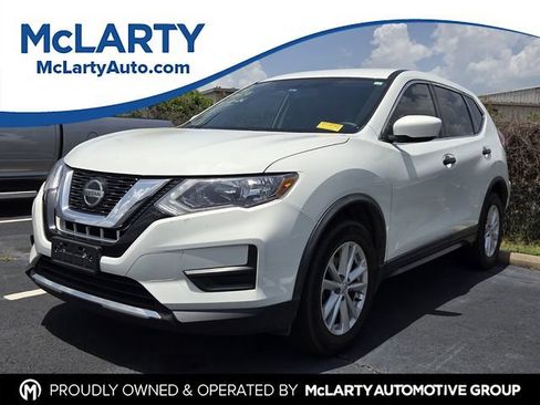 Used 2018 Nissan Rogue S AWD/4WD image 1