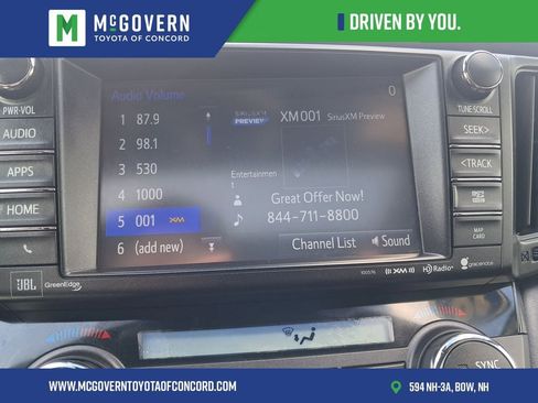 Used 2018 Toyota RAV4 SE AWD/4WD image 31
