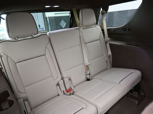 Used 2025 GMC Yukon Denali w/ Sun & Power Step Package image 39