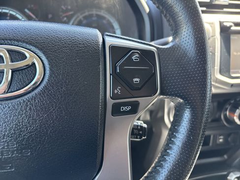 Used 2014 Toyota 4Runner SR5 AWD/4WD image 13