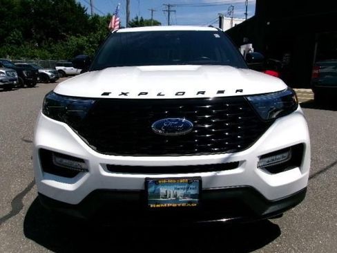 Certified 2023 Ford Explorer ST-Line w/ Class IV Trailer Tow Package AWD/4WD image 2