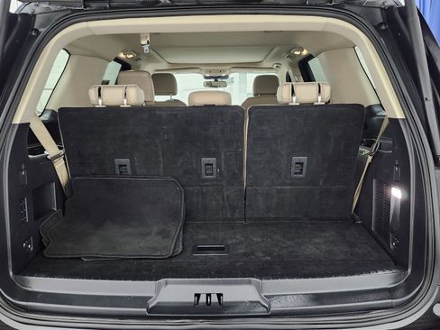 Used 2024 Ford Expedition Limited image 23