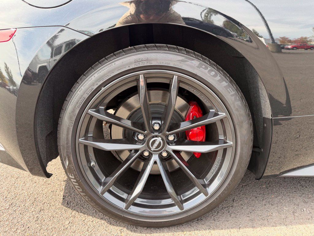 Used 2024 Nissan Z Performance w/ Floor Mat Package RWD image 9