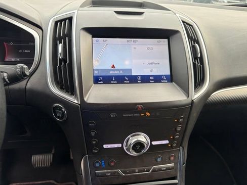 Used 2020 Ford Edge Titanium w/ Equipment Group 301A AWD/4WD image 25