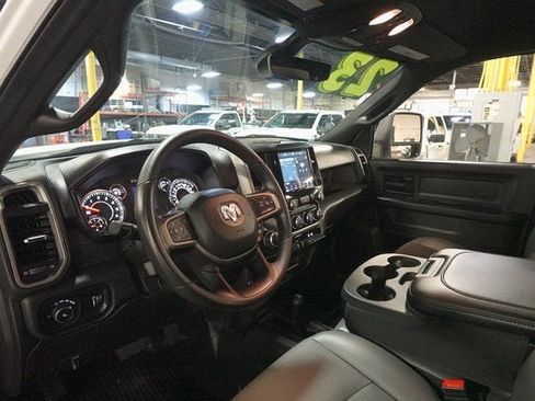 Used 2023 RAM 3500 Tradesman w/ Convenience Group image 12
