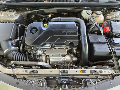 Used 2023 Chevrolet Malibu RS w/ LPO, Floor Liner Package FWD image 32