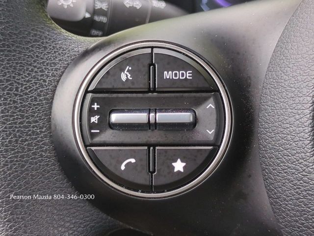 Used 2025 Kia Soul LX w/ LX Technology Package FWD image 24