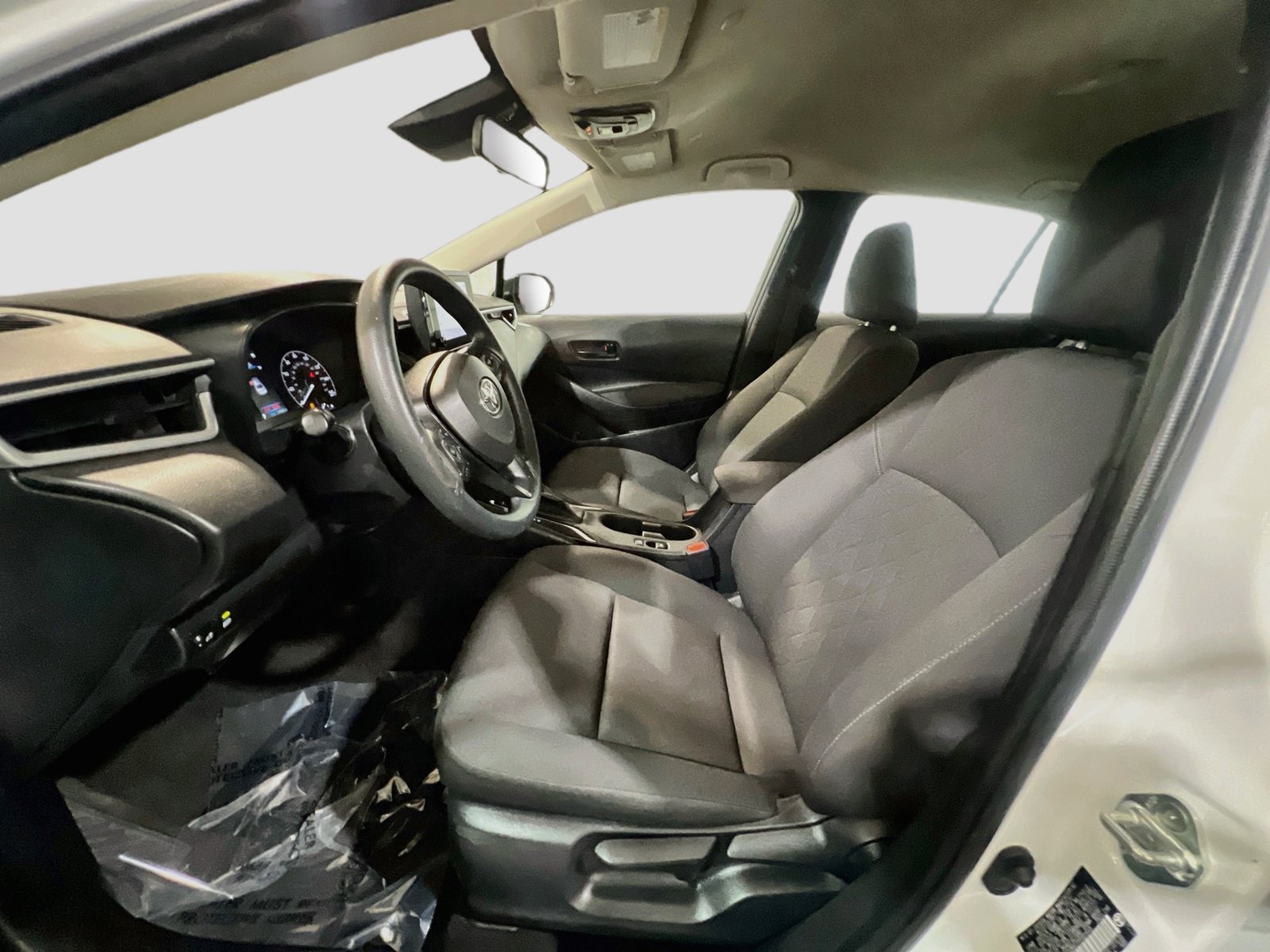 Used 2023 Toyota Corolla LE FWD image 14