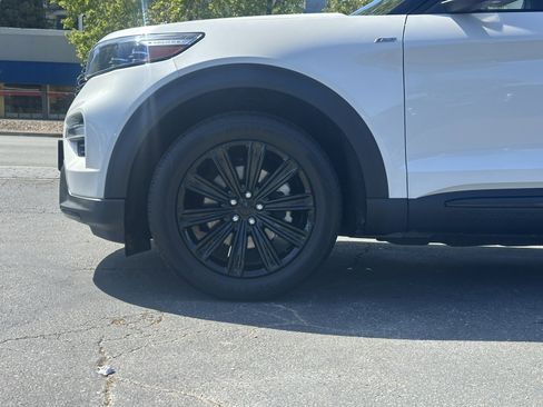 Used 2022 Ford Explorer ST-Line w/ Class IV Trailer Tow Package image 13