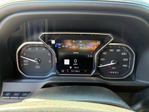 Used 2021 GMC Sierra 1500 AT4 w/ AT4 Value Package AWD/4WD image 19