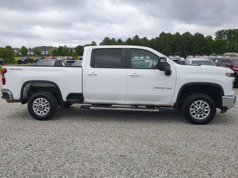 Certified 2025 Chevrolet Silverado 2500 LT w/ Convenience Package AWD/4WD image 11