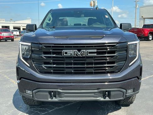 Used 2023 GMC Sierra 1500 Elevation w/ X31 Off-Road Package AWD/4WD image 13