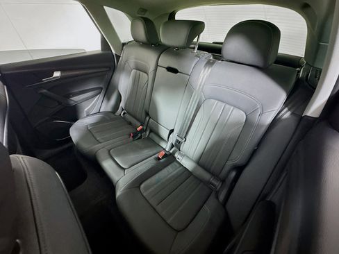 Used 2023 Audi Q5 2.0T Premium w/ Convenience Package image 21