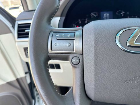 Used 2012 Lexus GX 460 image 25