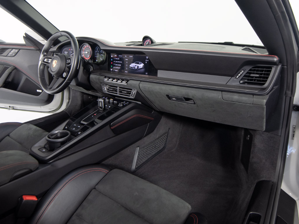 Certified 2022 Porsche 911 Carrera GTS RWD image 35