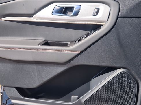 New 2026 Ford Explorer Active w/ Active Comfort Package RWD image 17