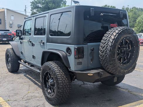 Used 2015 Jeep Wrangler Unlimited Sport AWD/4WD image 6