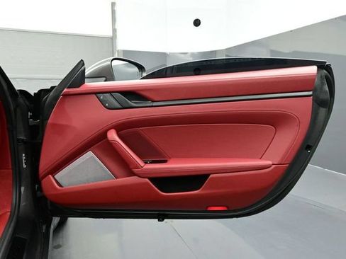 Certified 2023 Porsche 911 Targa 4 GTS AWD/4WD image 16