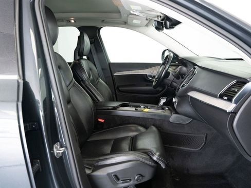 Used 2021 Volvo XC90 T6 Inscription w/ Protection Package Premier AWD/4WD image 13