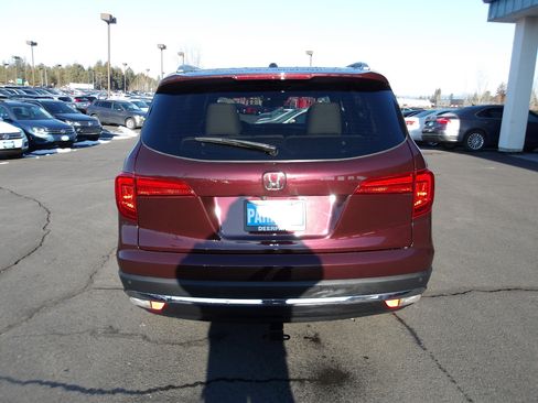 Used 2017 Honda Pilot Elite image 4