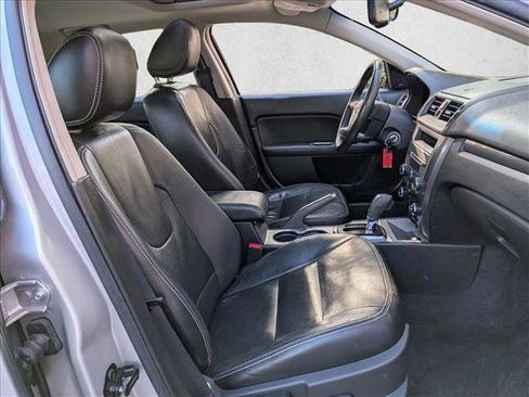 Used 2010 Ford Fusion SEL image 20