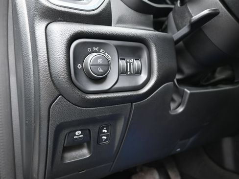 Used 2023 RAM 1500 Laramie AWD/4WD image 23