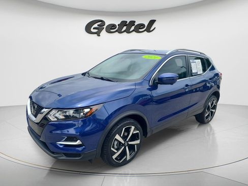Used 2021 Nissan Rogue Sport SL FWD image 1