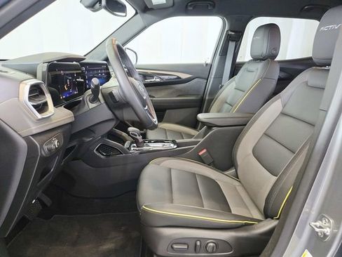 Used 2025 Chevrolet TrailBlazer ACTIV w/ Convenience Package image 9