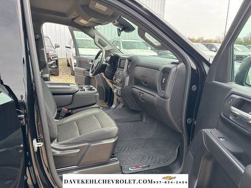 Used 2024 Chevrolet Silverado 1500 Custom Trail Boss w/ LPO, Dark Essentials Package image 23