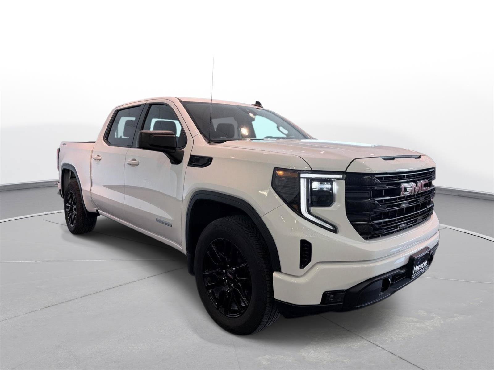Used 2023 GMC Sierra 1500 Elevation AWD/4WD image 8