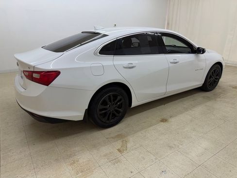 Used 2018 Chevrolet Malibu LT FWD image 5