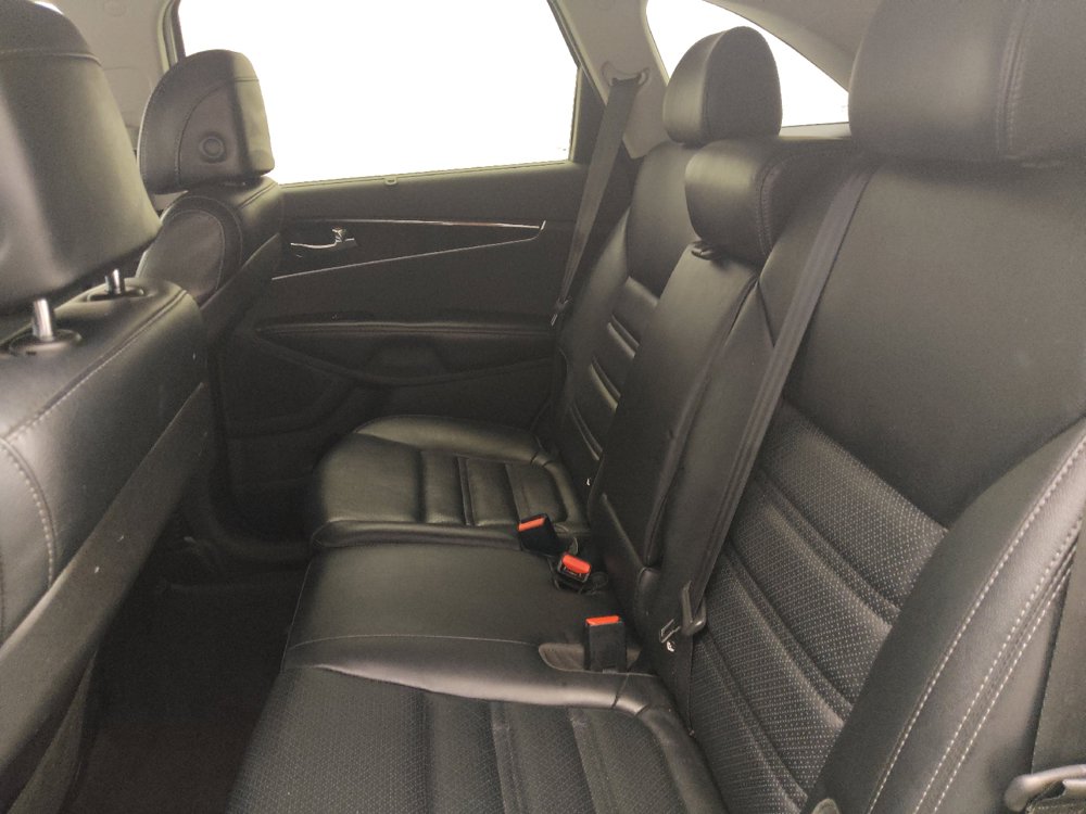 Used 2017 Kia Sorento EX FWD image 18