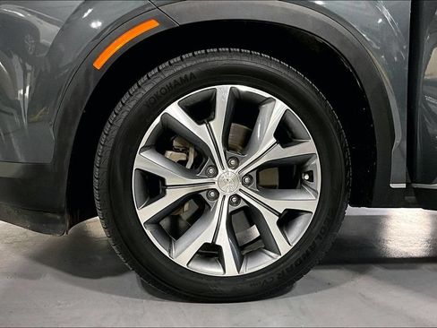 Used 2021 Hyundai Palisade SEL w/ Premium Package FWD image 10