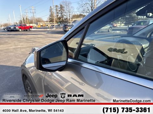 Used 2024 Kia Sportage LX image 6