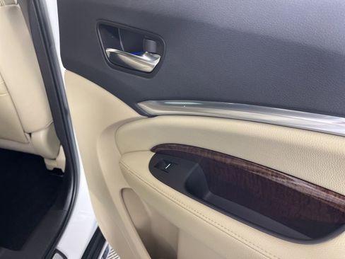 Used 2018 Acura MDX SH-AWD w/ Technology Package image 16