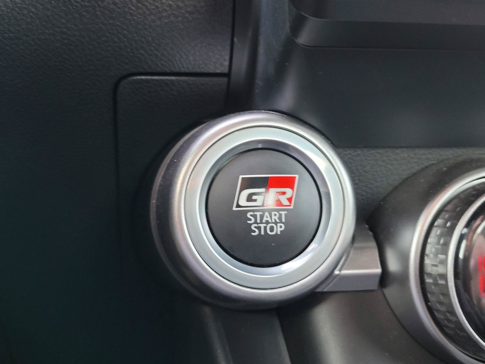 Used 2023 Toyota GR86 RWD image 15