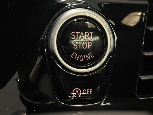 Used 2018 BMW M550i xDrive image 19