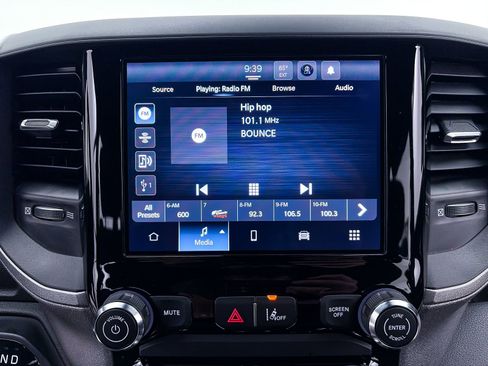 Used 2025 RAM 1500 Classic Warlock AWD/4WD image 17