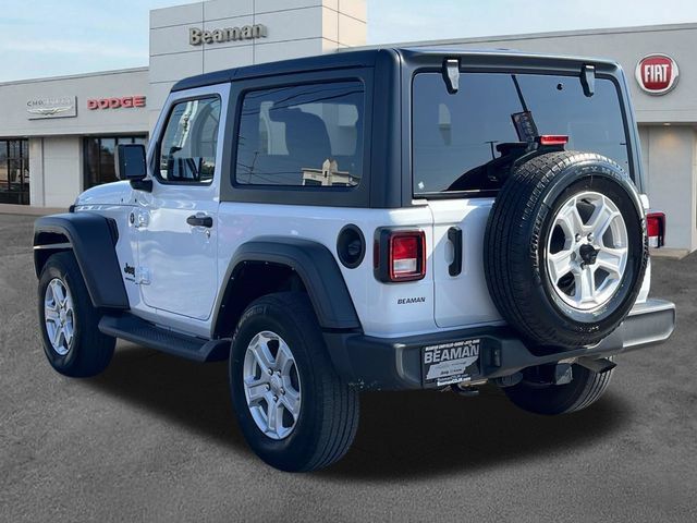 Used 2022 Jeep Wrangler Sport AWD/4WD image 5