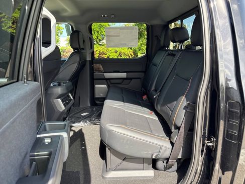 New 2026 Ford F250 Lariat w/ Lariat Premium Package AWD/4WD image 30