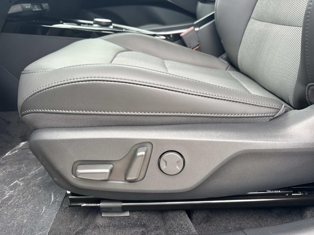 New 2026 Kia Niro Wind FWD image 18